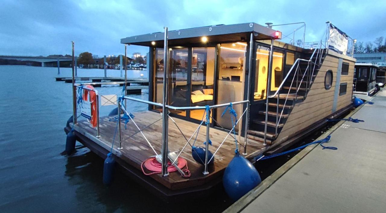 Houseboat Water King Apartament Plywajacy Dom Na Wodzie, 7 Os Wrocław Extérieur photo