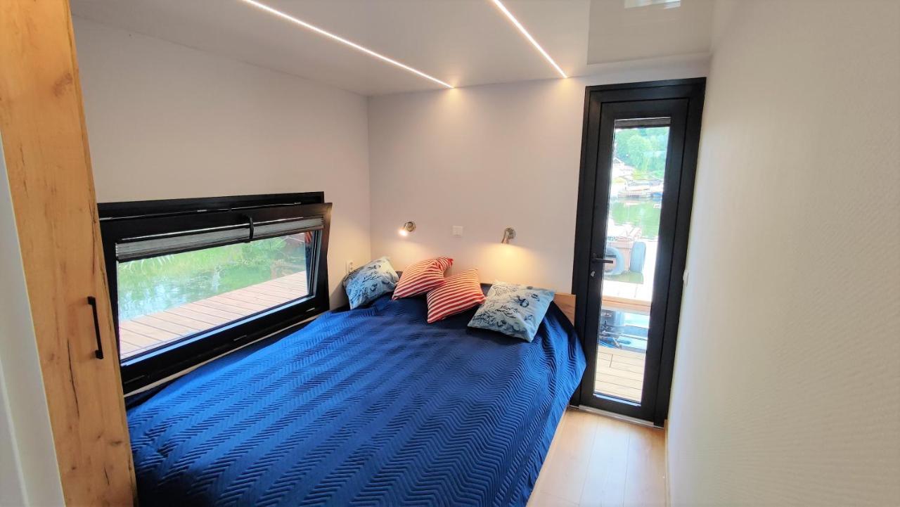 Houseboat Water King Apartament Plywajacy Dom Na Wodzie, 7 Os Wrocław Extérieur photo